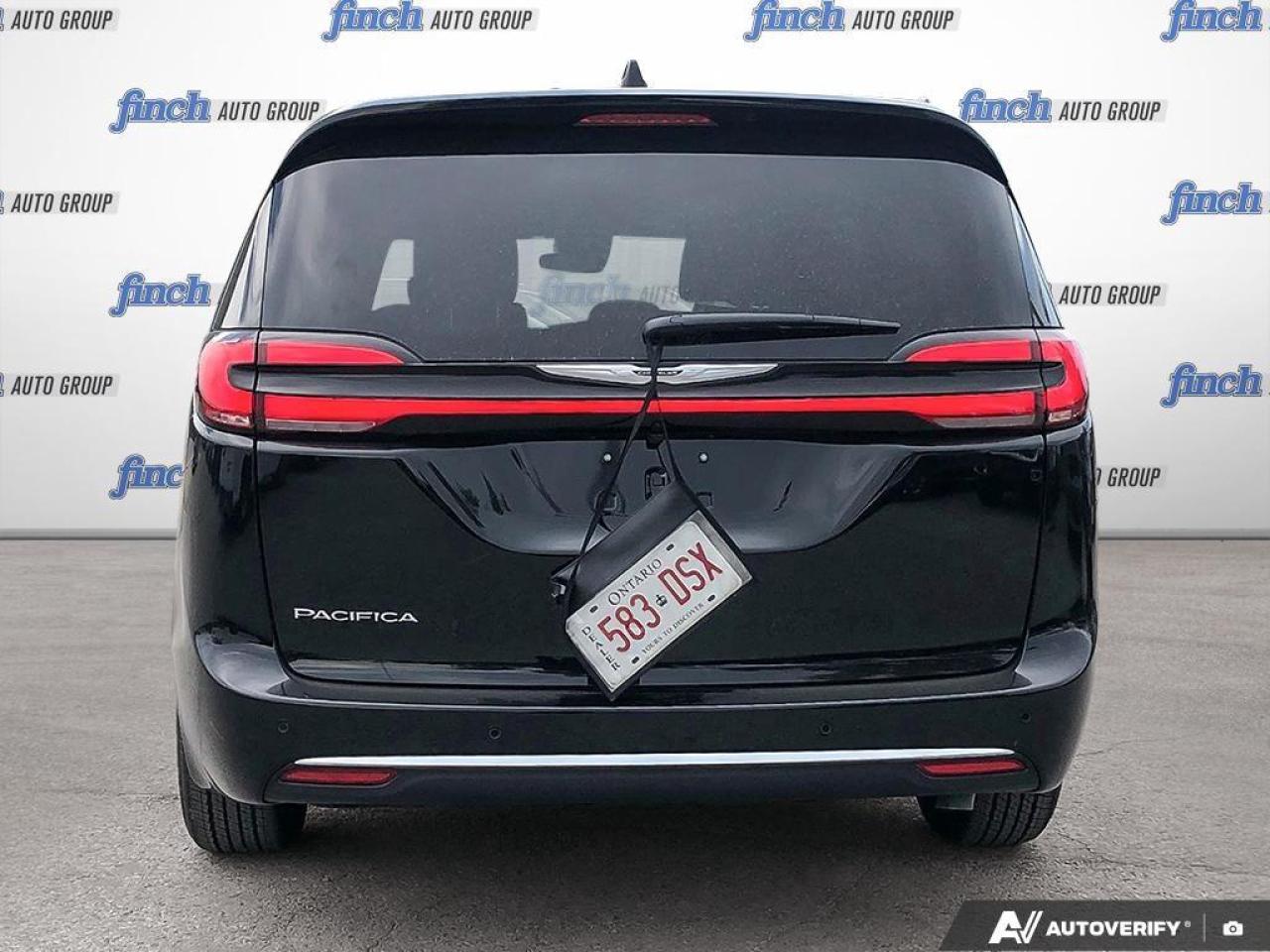 2026 Chrysler Pacifica Select Front-Wheel Drive Passenger Van Photo4