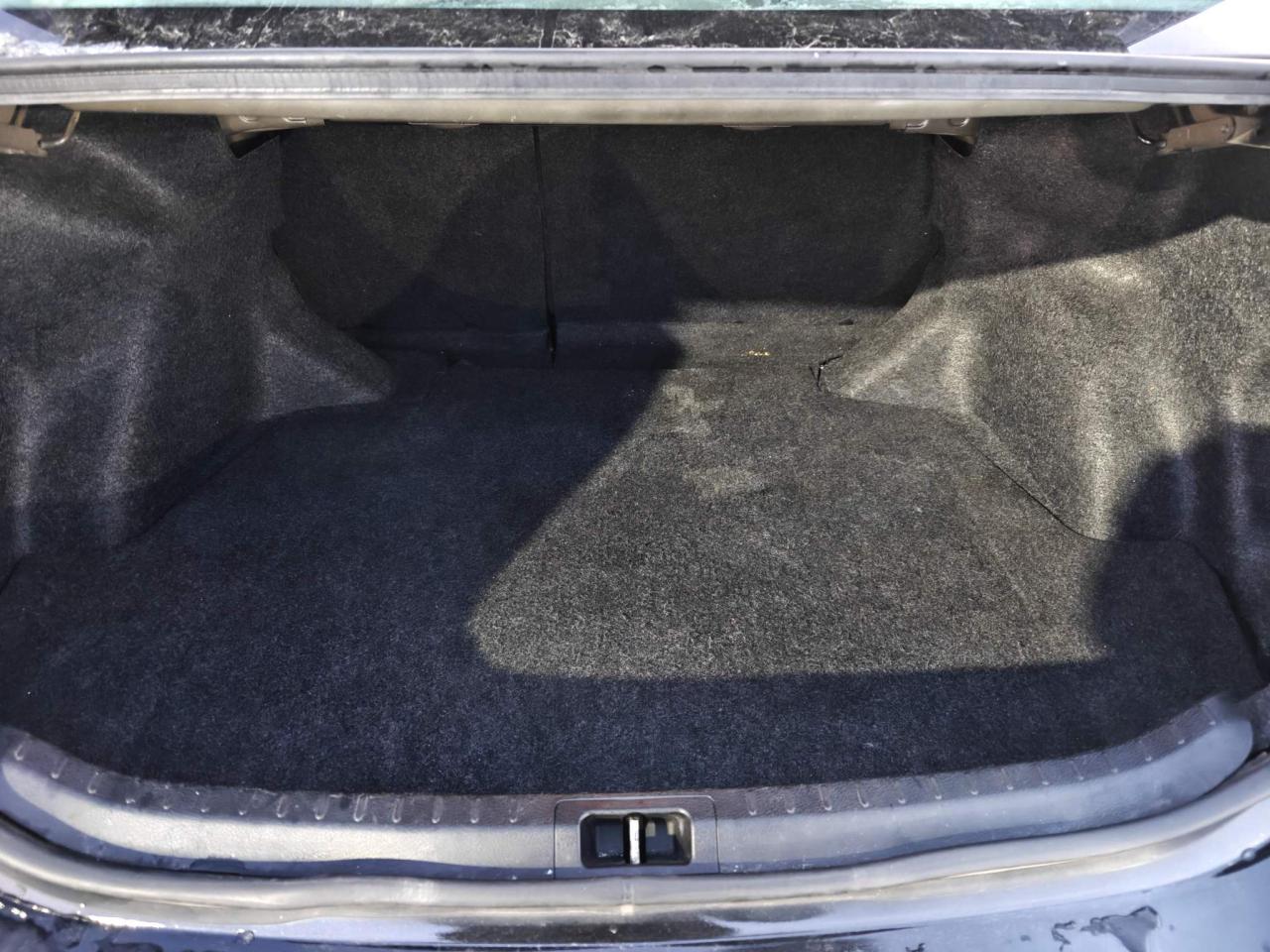 2017 Toyota Corolla LE (CVT) 4dr Sedan Photo