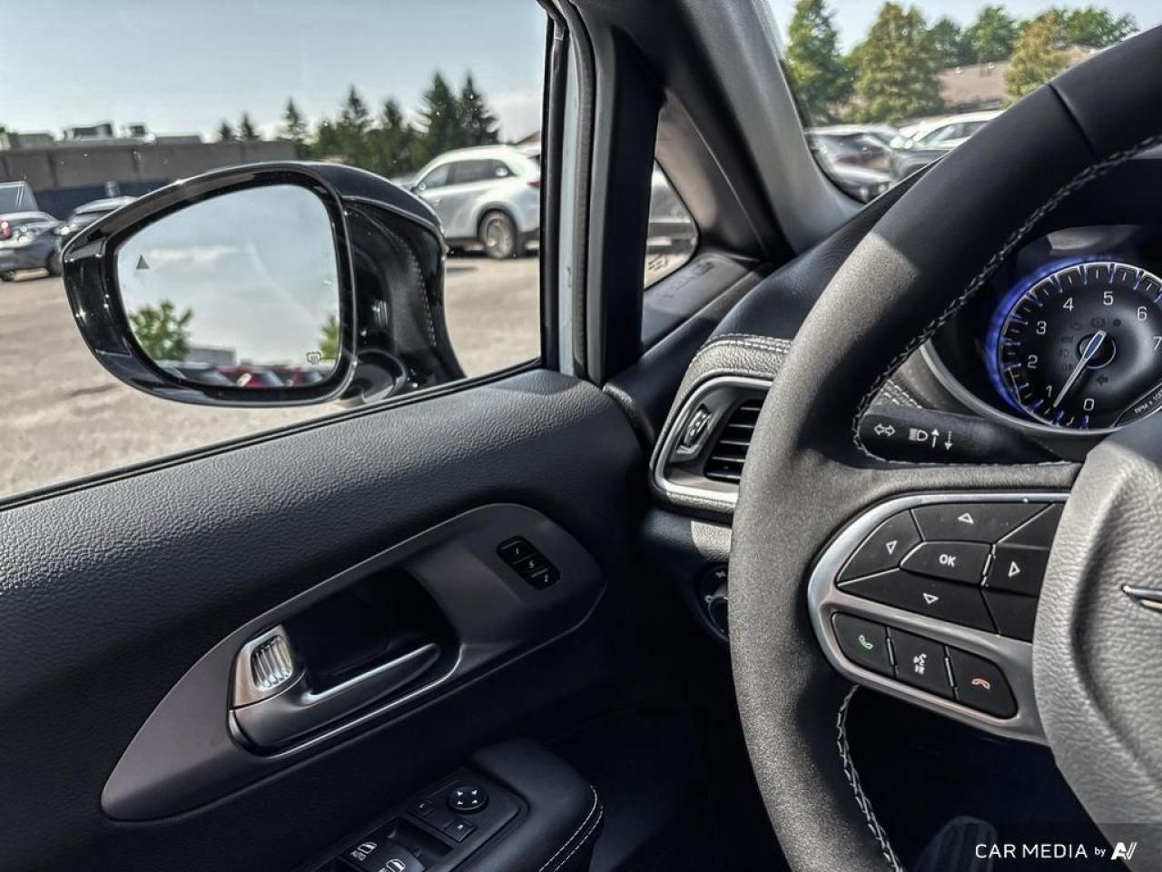2026 Chrysler Pacifica Select Front-Wheel Drive Passenger Van Photo