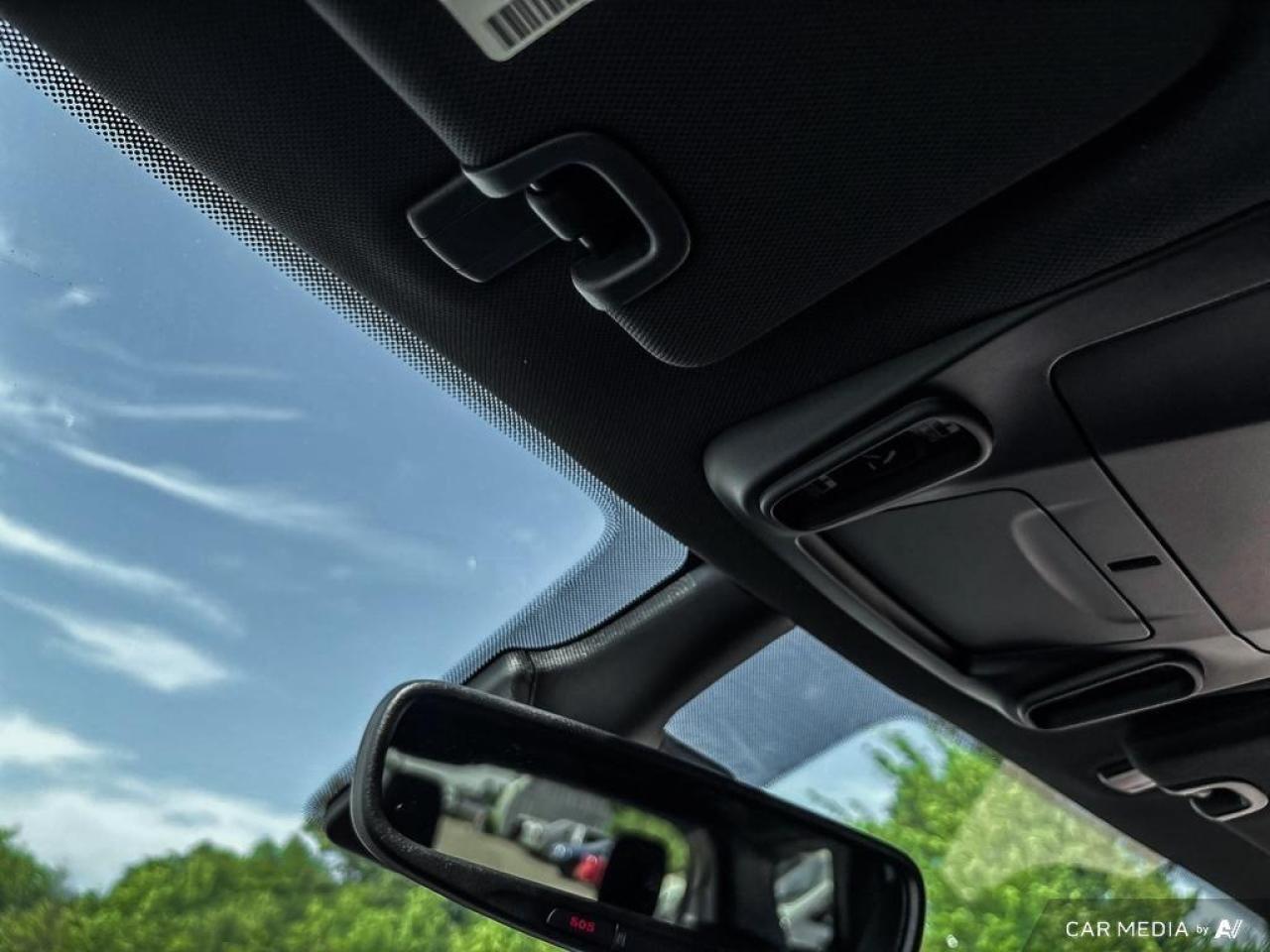 2026 Chrysler Pacifica Select Front-Wheel Drive Passenger Van Photo