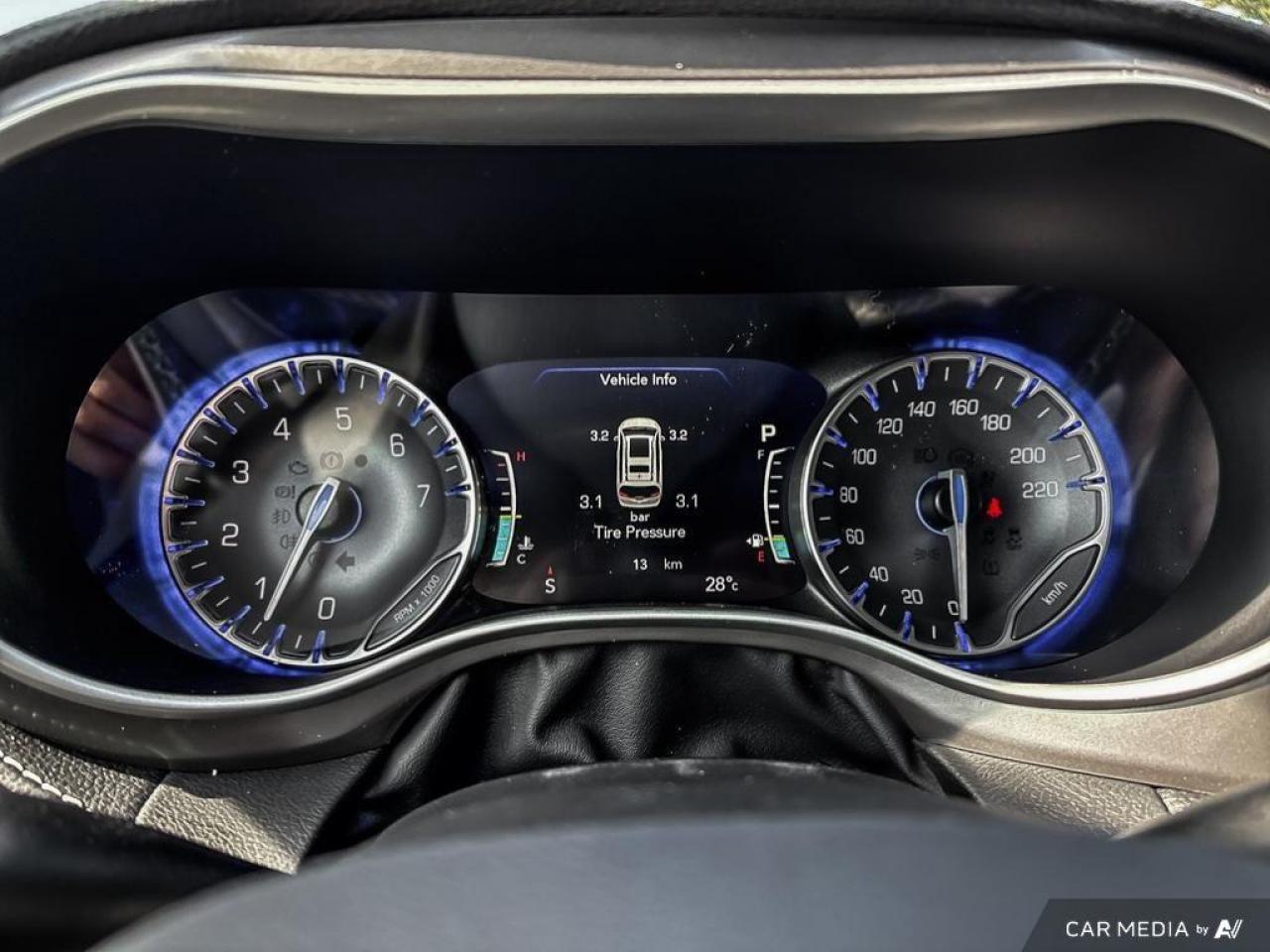 2026 Chrysler Pacifica Select Front-Wheel Drive Passenger Van Photo