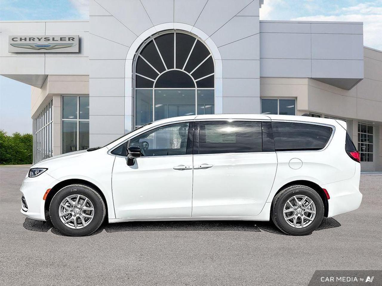 2026 Chrysler Pacifica Select Front-Wheel Drive Passenger Van Photo2