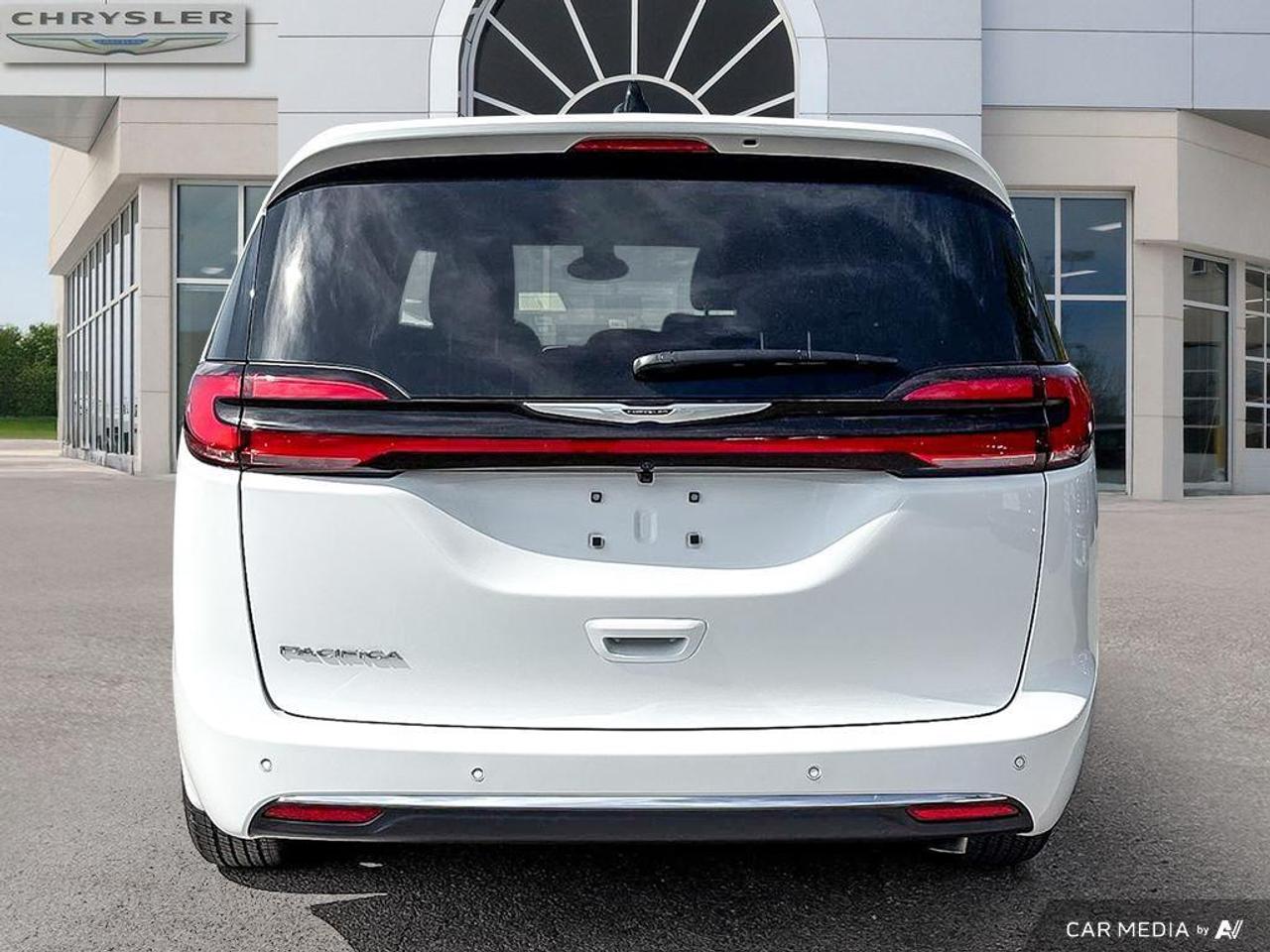 2026 Chrysler Pacifica Select Front-Wheel Drive Passenger Van Photo