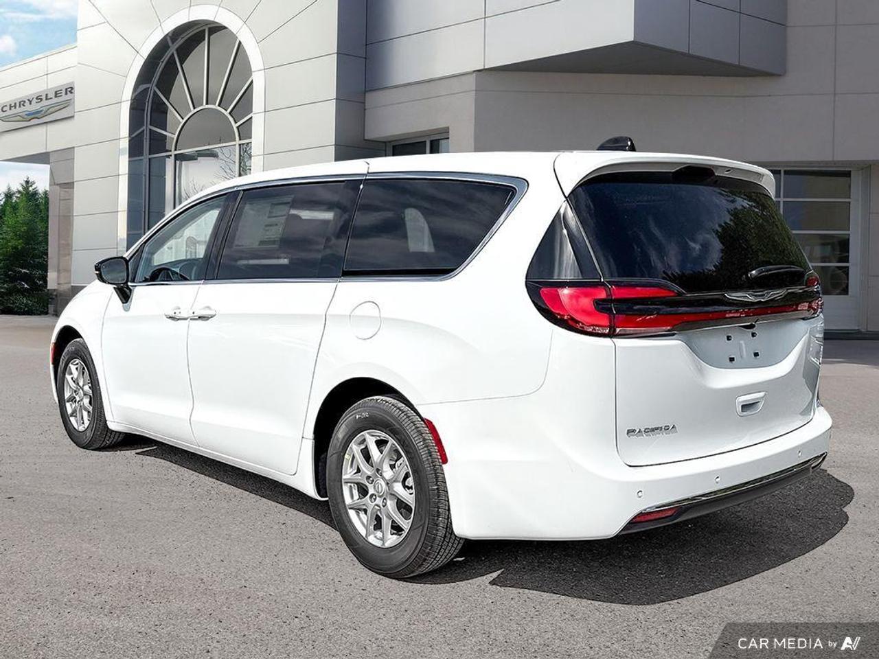 2026 Chrysler Pacifica Select Front-Wheel Drive Passenger Van Photo