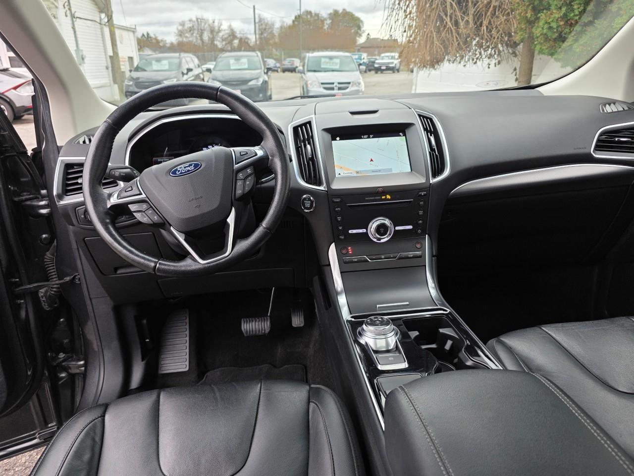 2019 Ford Edge TITANIUM 4DR ALL-WHEEL DRIVE Photo