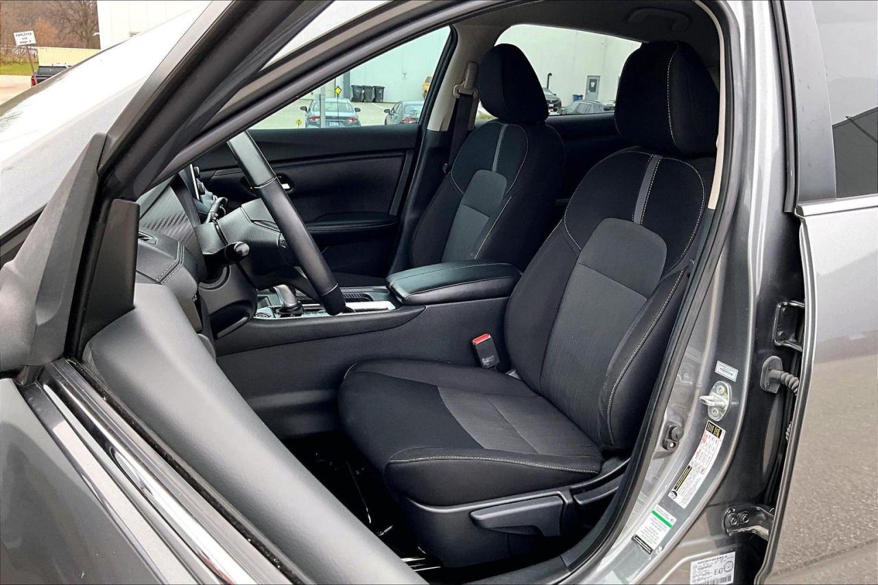 2021 Nissan Sentra SV 4DR SEDAN Photo