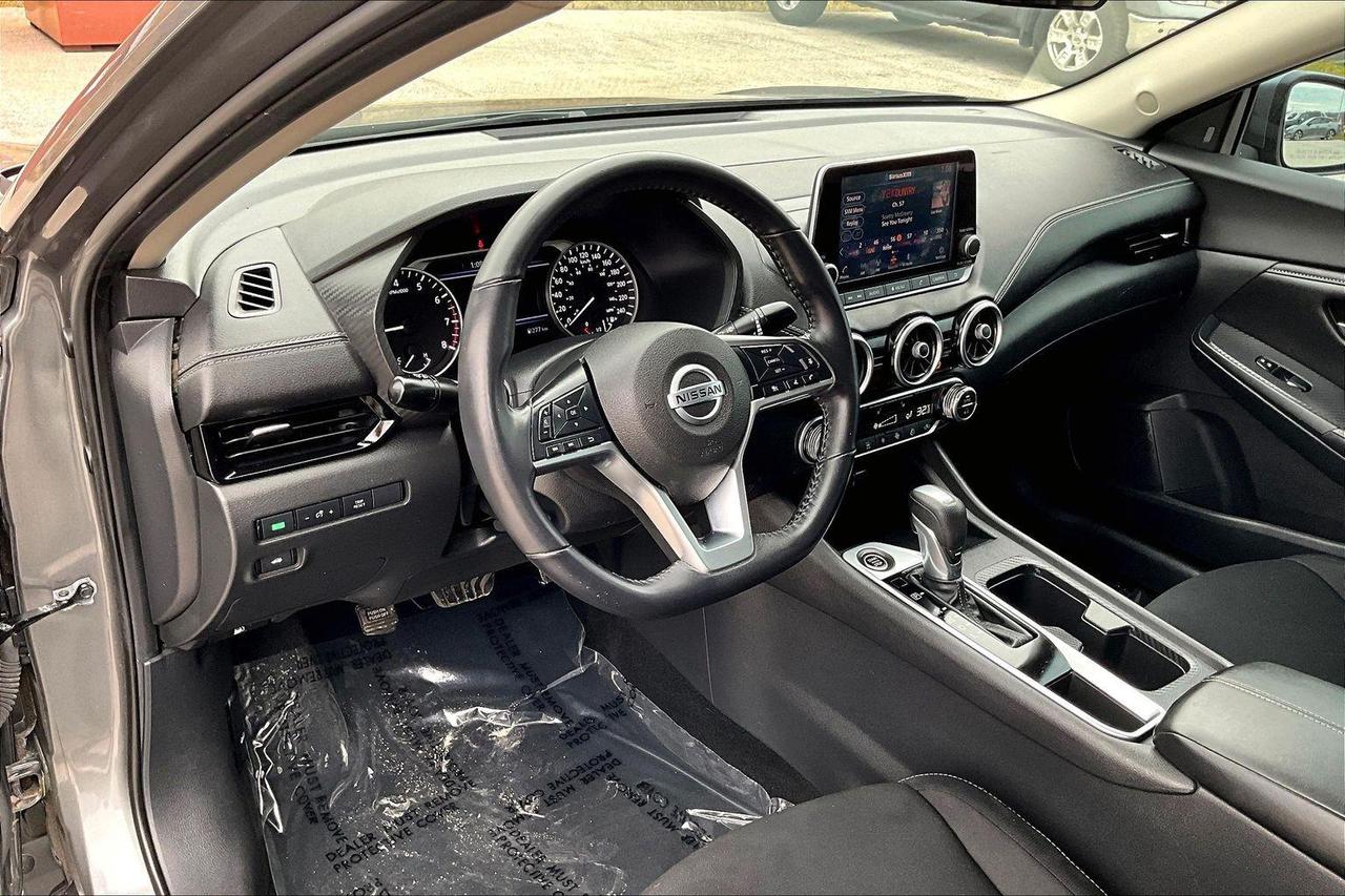2021 Nissan Sentra SV 4DR SEDAN Photo