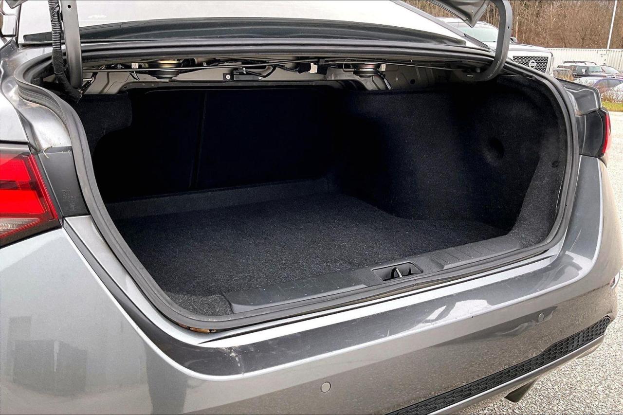 2021 Nissan Sentra SV 4DR SEDAN Photo