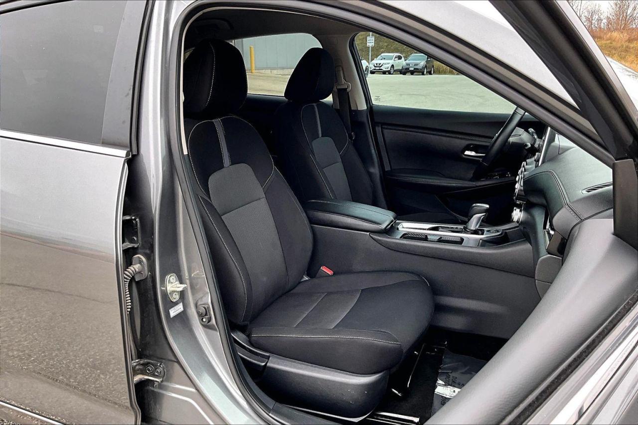 2021 Nissan Sentra SV 4DR SEDAN Photo