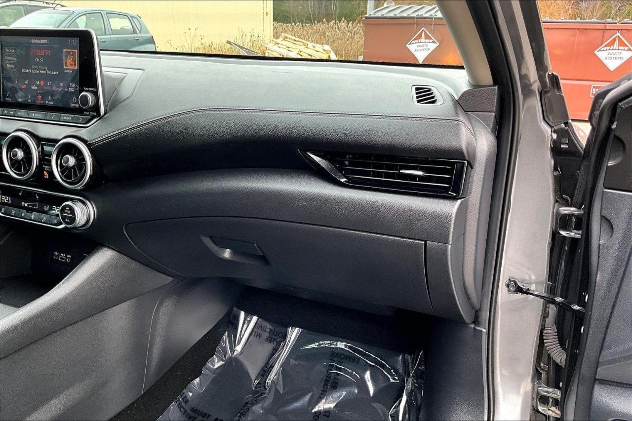 2021 Nissan Sentra SV 4DR SEDAN Photo