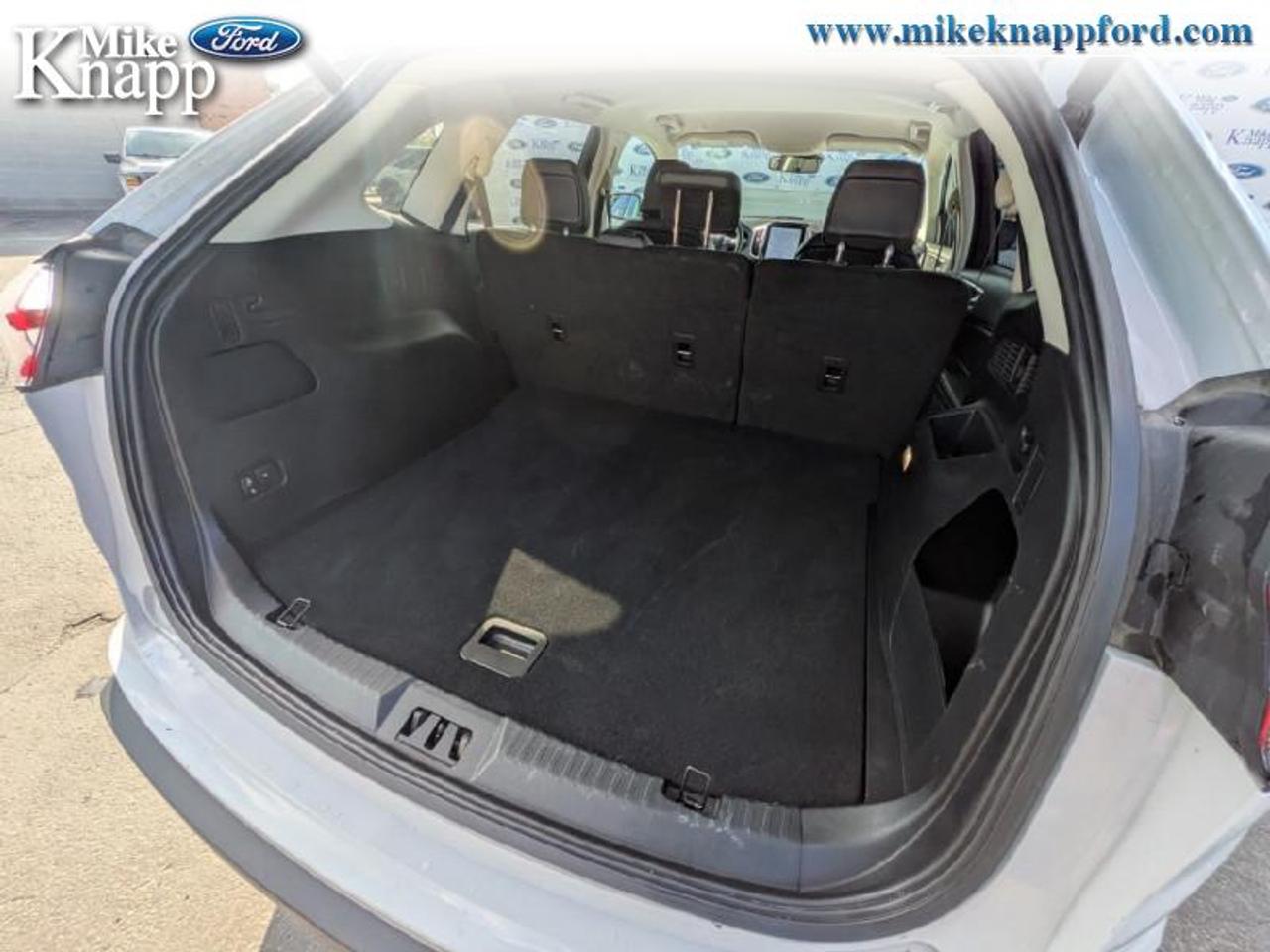 2023 Ford Edge SEL Photo