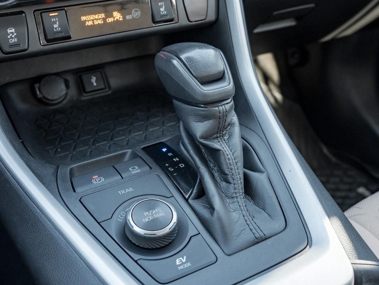 2021 Toyota RAV4 Hybrid XLE 4dr All-Wheel Drive Photo