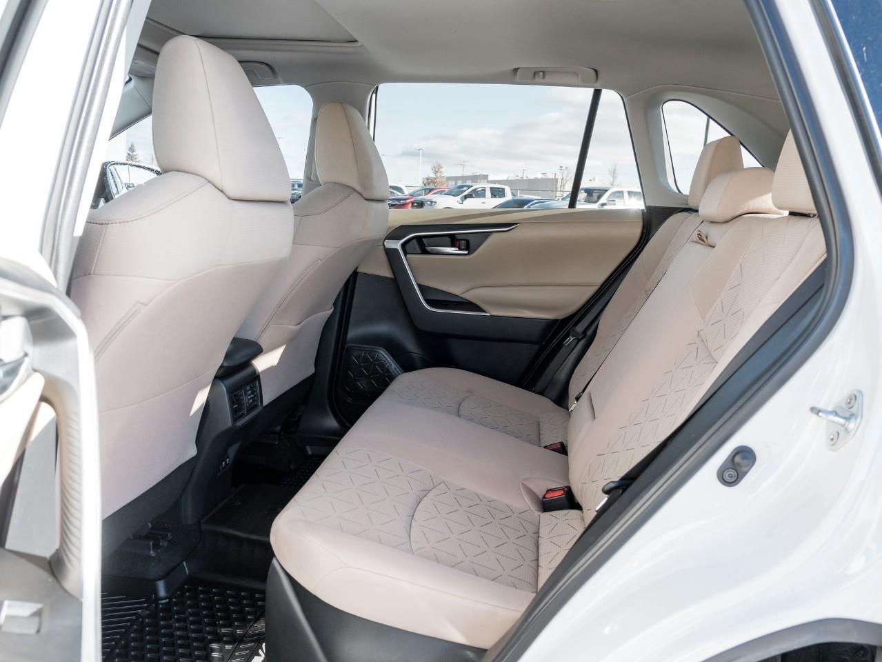 2021 Toyota RAV4 Hybrid XLE 4dr All-Wheel Drive Photo