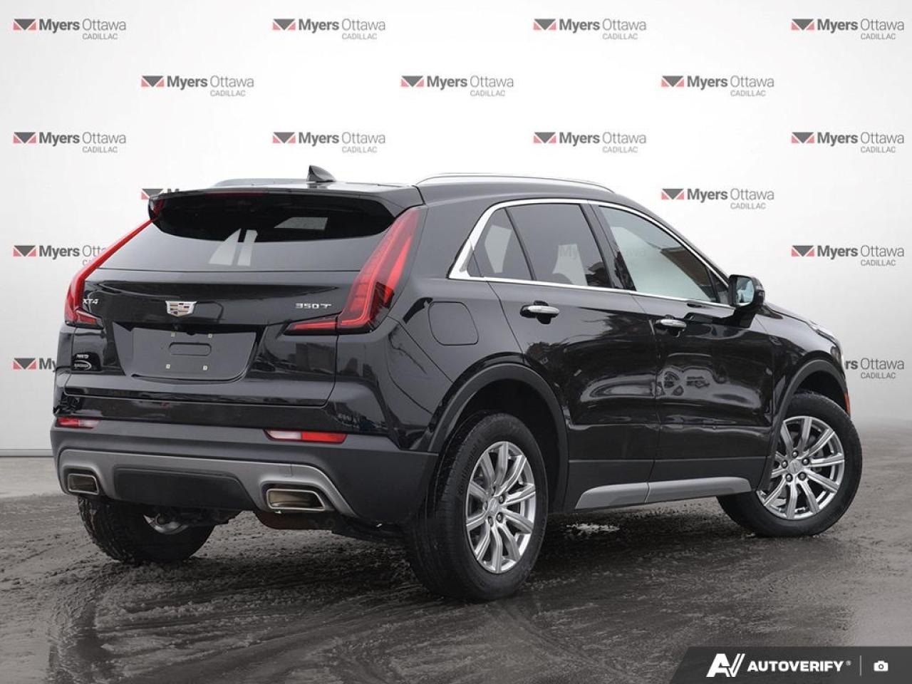 2022 Cadillac XT4 Premium Luxury Photo