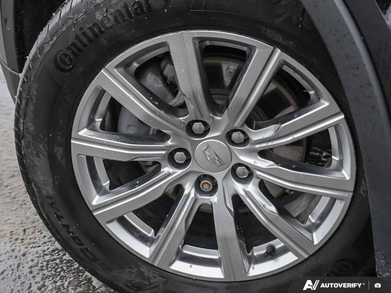 2022 Cadillac XT4 Premium Luxury Photo