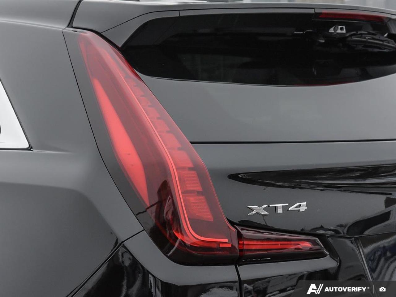 2022 Cadillac XT4 Premium Luxury Photo
