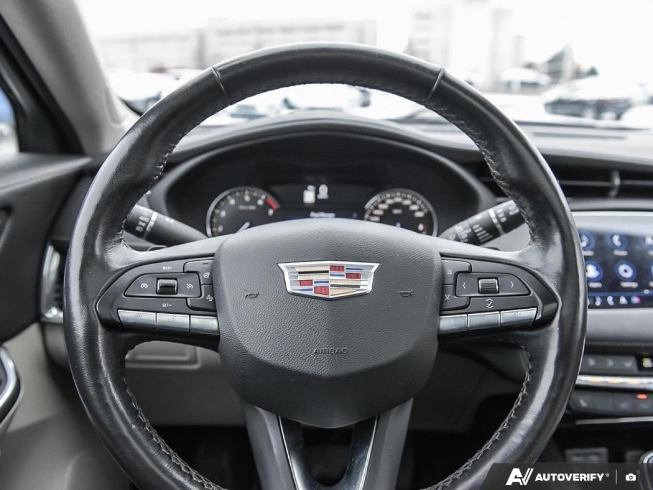 2022 Cadillac XT4 Premium Luxury Photo