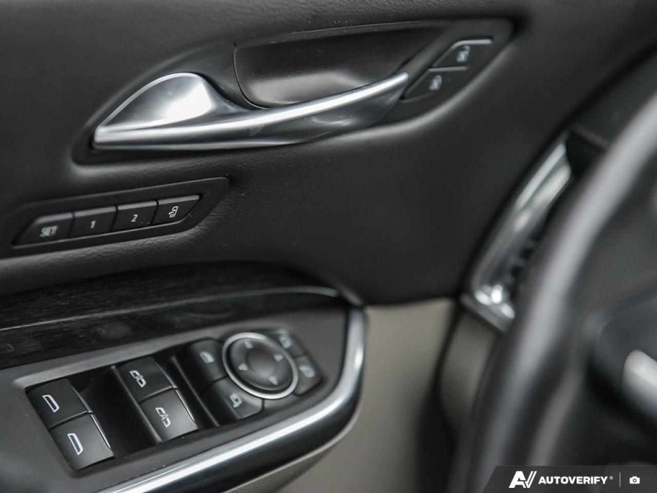 2022 Cadillac XT4 Premium Luxury Photo