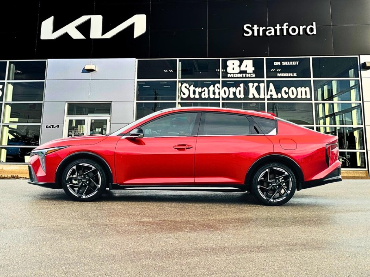 2025 Kia K4 GT-LINE TURBO Photo2