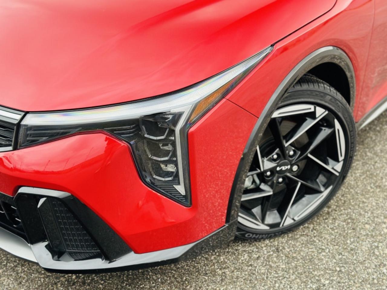 2025 Kia K4 GT-LINE TURBO Photo