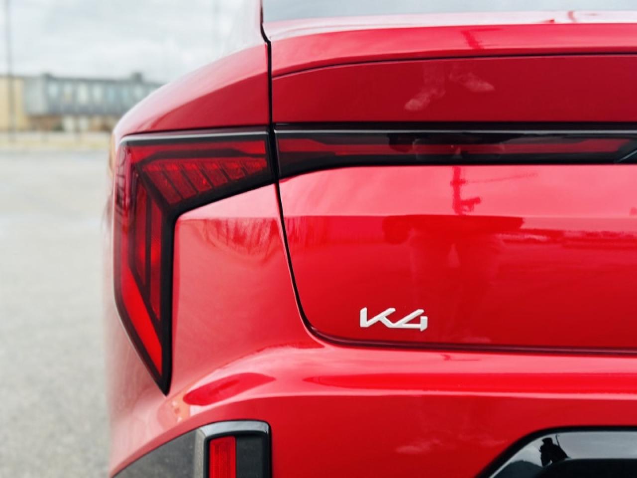 2025 Kia K4 GT-LINE TURBO Photo