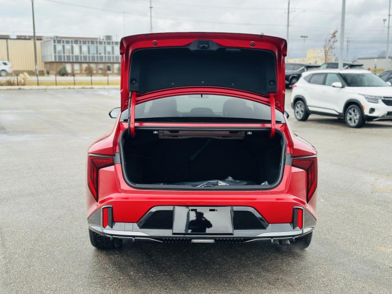 2025 Kia K4 GT-LINE TURBO Photo