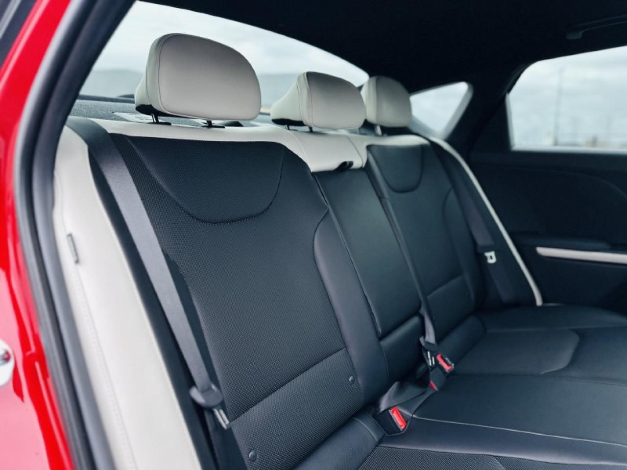 2025 Kia K4 GT-LINE TURBO Photo