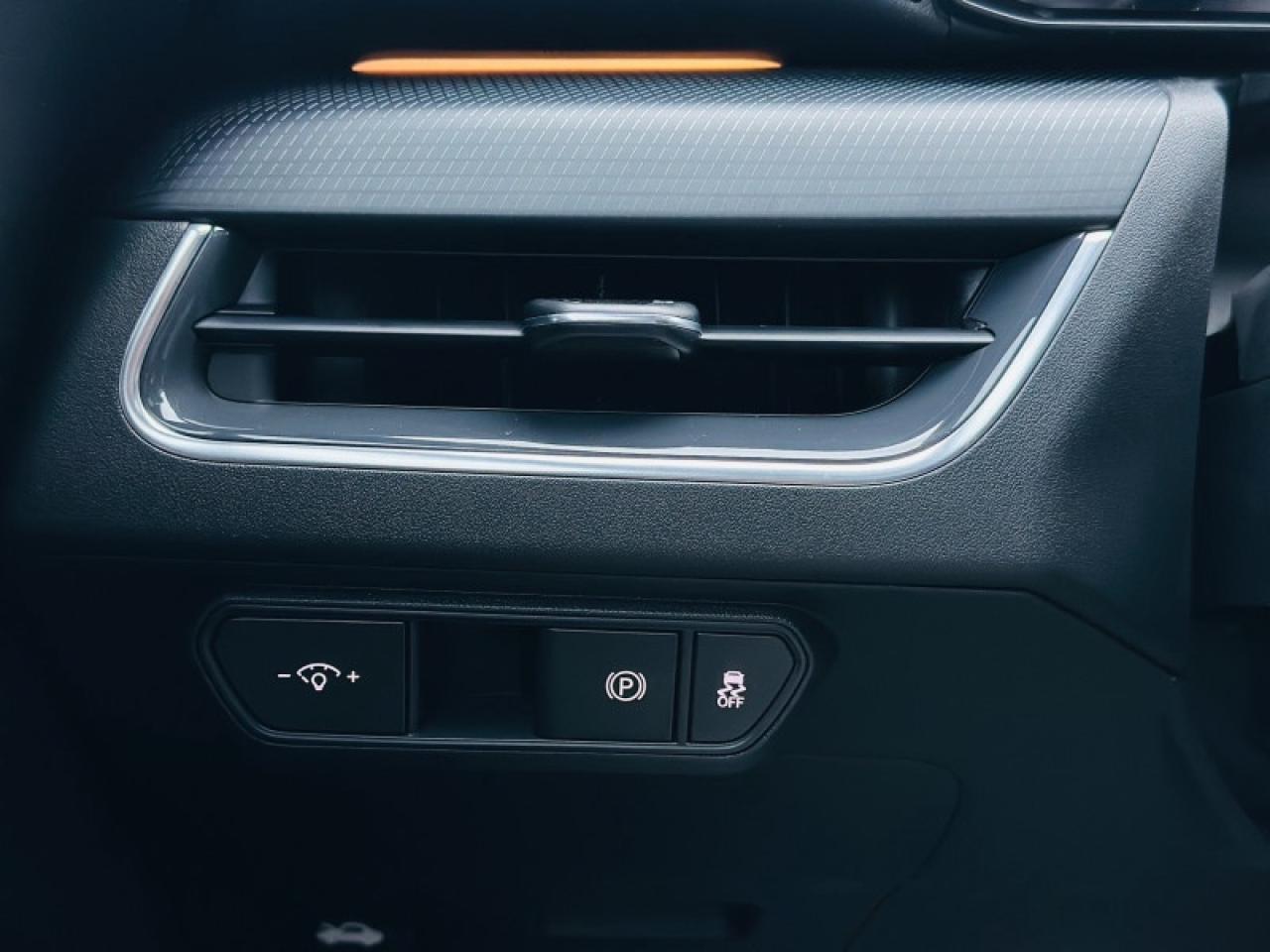 2025 Kia K4 GT-LINE TURBO Photo