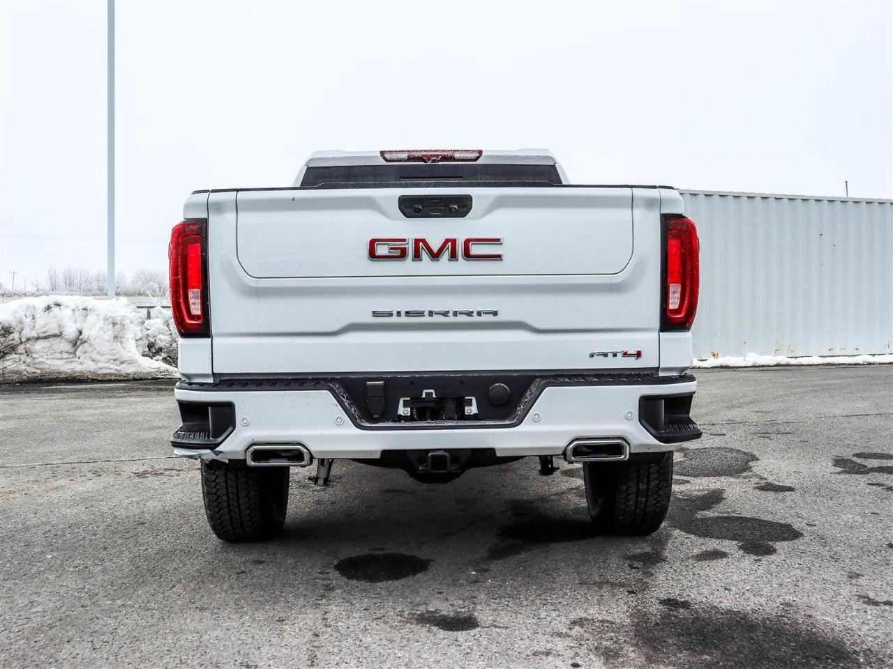 2026 GMC Sierra 1500 Crew Cab Standard Box 4-Wheel Drive AT4 Photo3