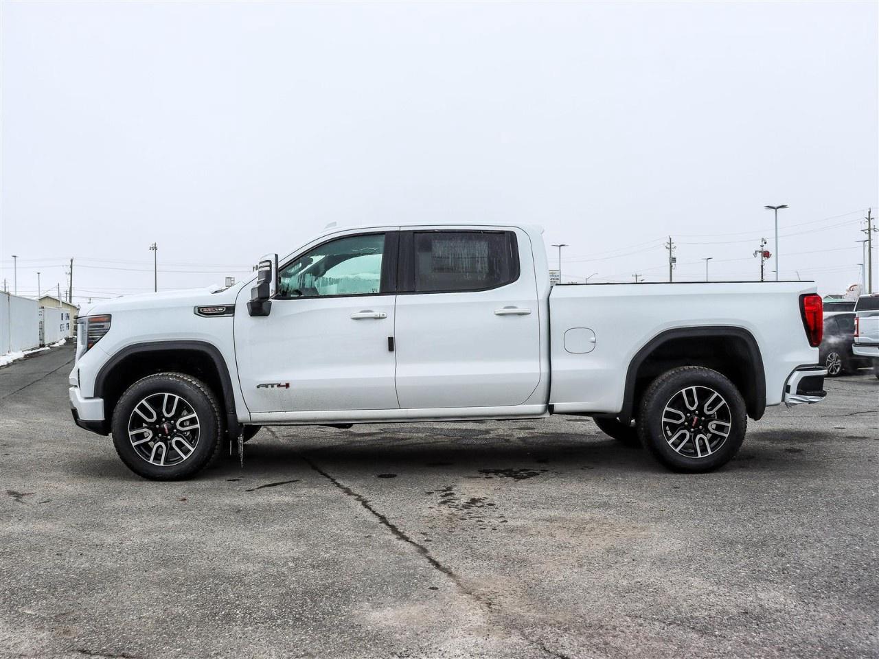 2026 GMC Sierra 1500 Crew Cab Standard Box 4-Wheel Drive AT4 Photo2