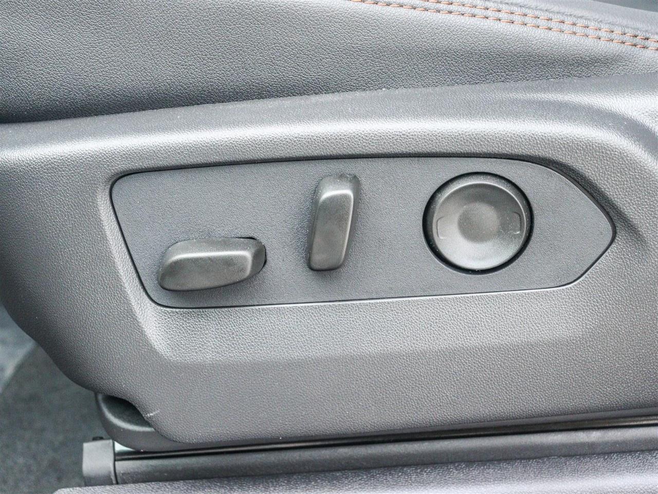 2026 GMC Sierra 1500 Crew Cab Standard Box 4-Wheel Drive AT4 Photo