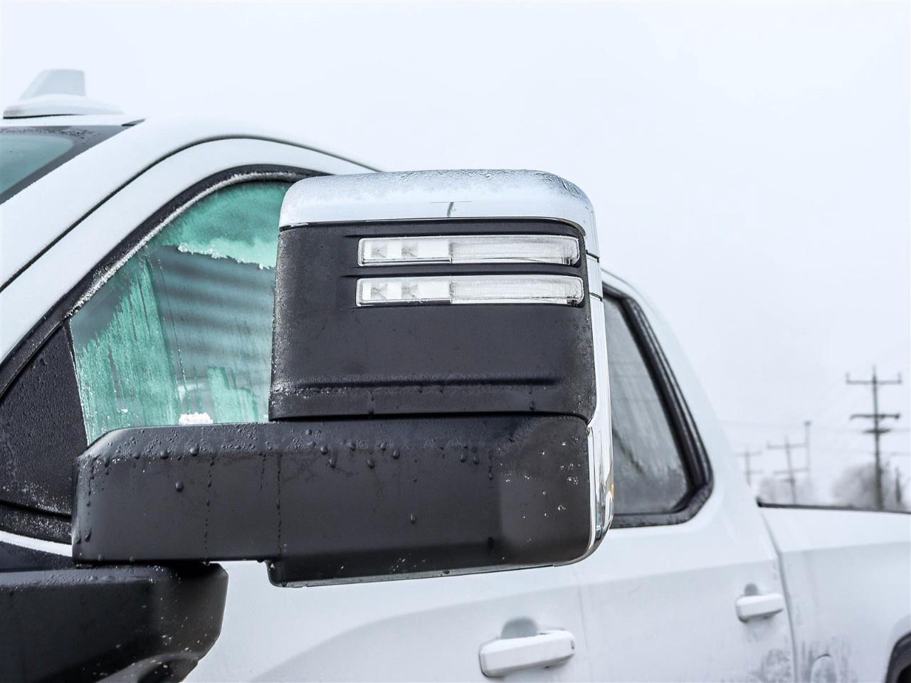 2026 GMC Sierra 1500 Crew Cab Standard Box 4-Wheel Drive AT4 Photo