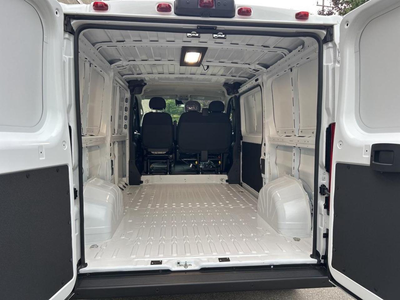 2025 RAM ProMaster 1500 Low Roof Cargo Van 136 in. WB Photo