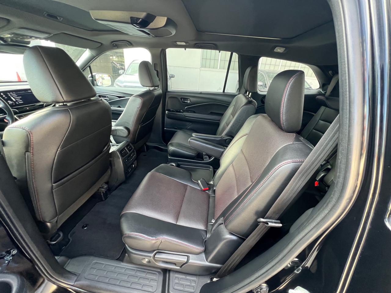 2022 Honda Pilot Black Edition 4dr All-Wheel Drive Photo