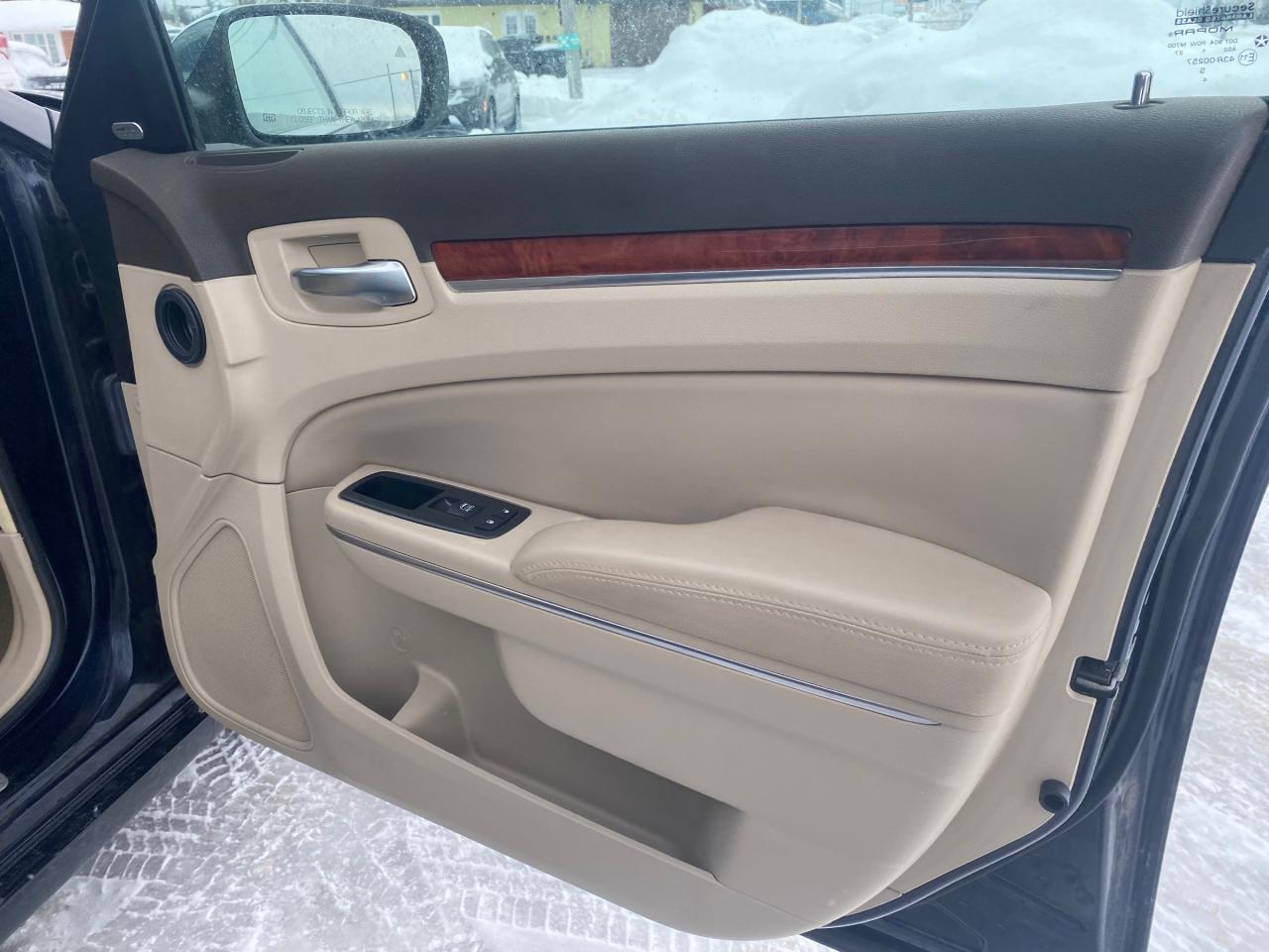 2011 Chrysler 300C Base 4dr All-wheel Drive Sedan Photo