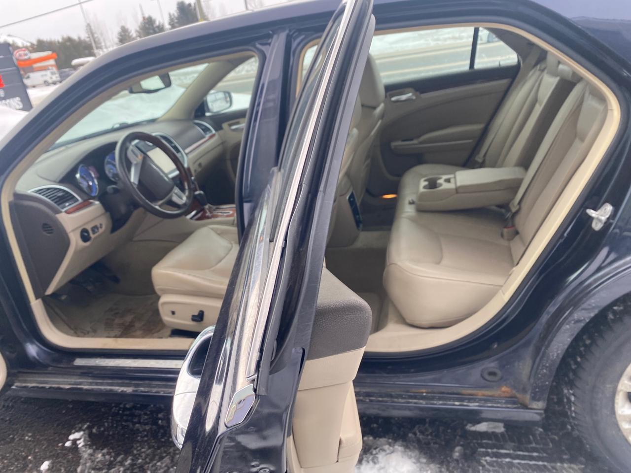 2011 Chrysler 300C Base 4dr All-wheel Drive Sedan Photo