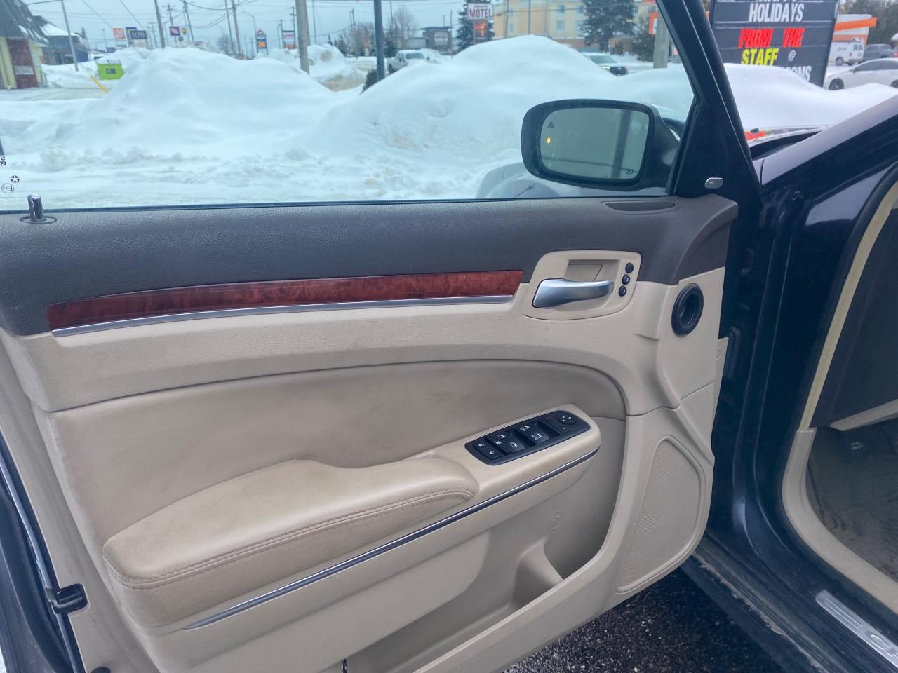 2011 Chrysler 300C Base 4dr All-wheel Drive Sedan Photo