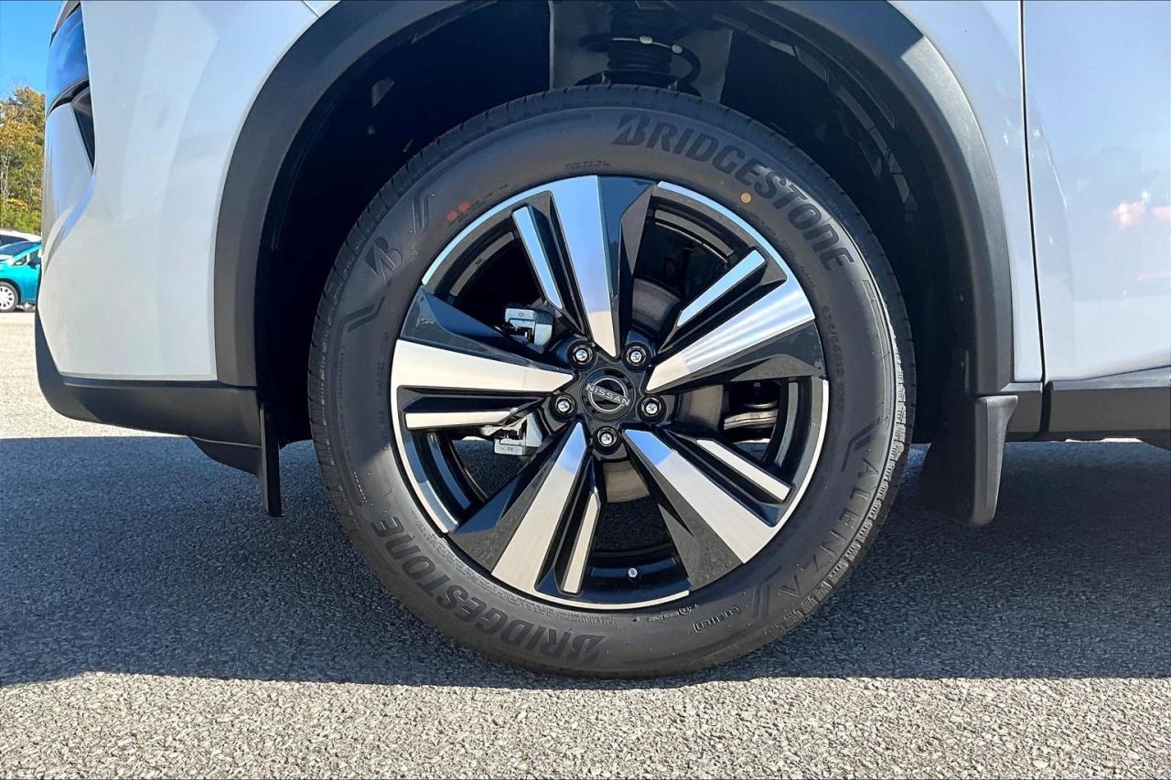 2026 Nissan Rogue SV Moonroof 4dr All-Wheel Drive Sport Utility Photo