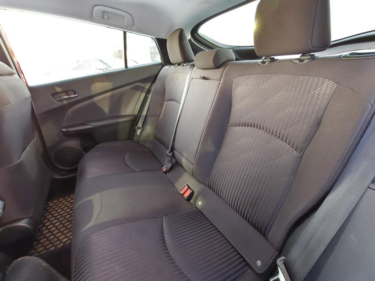 2021 Toyota Prius Prime Base 5dr Hatchback Photo