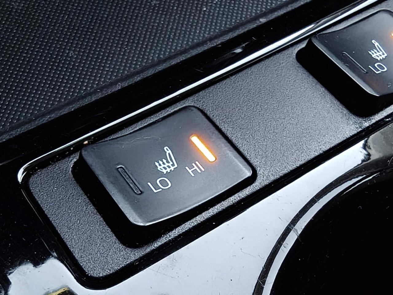 2021 Toyota Prius Prime Base 5dr Hatchback Photo