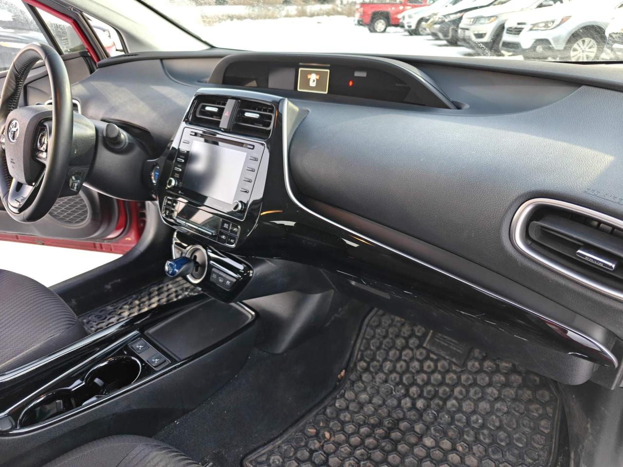 2021 Toyota Prius Prime Base 5dr Hatchback Photo