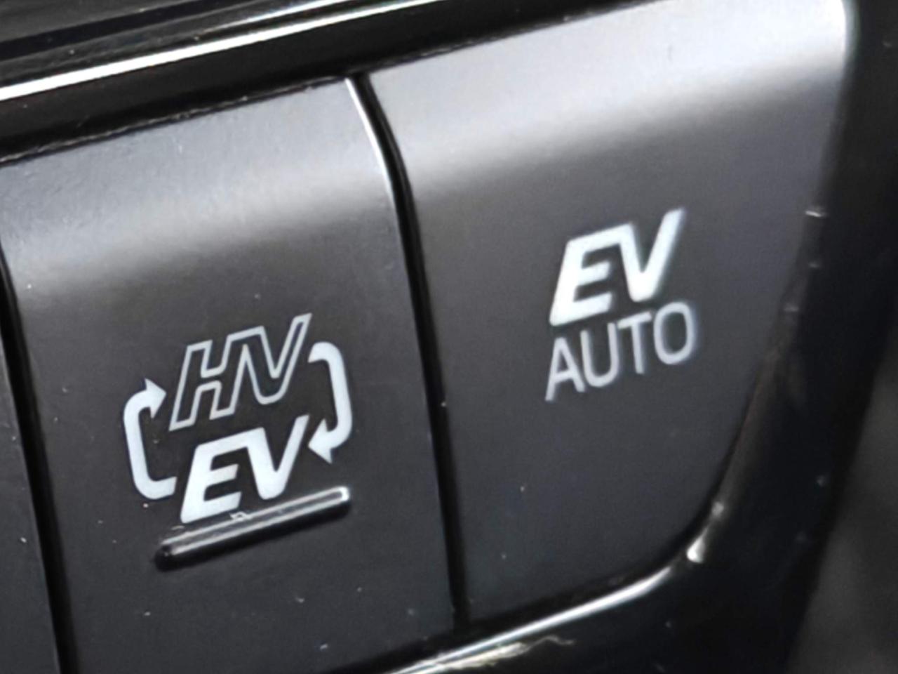 2021 Toyota Prius Prime Base 5dr Hatchback Photo