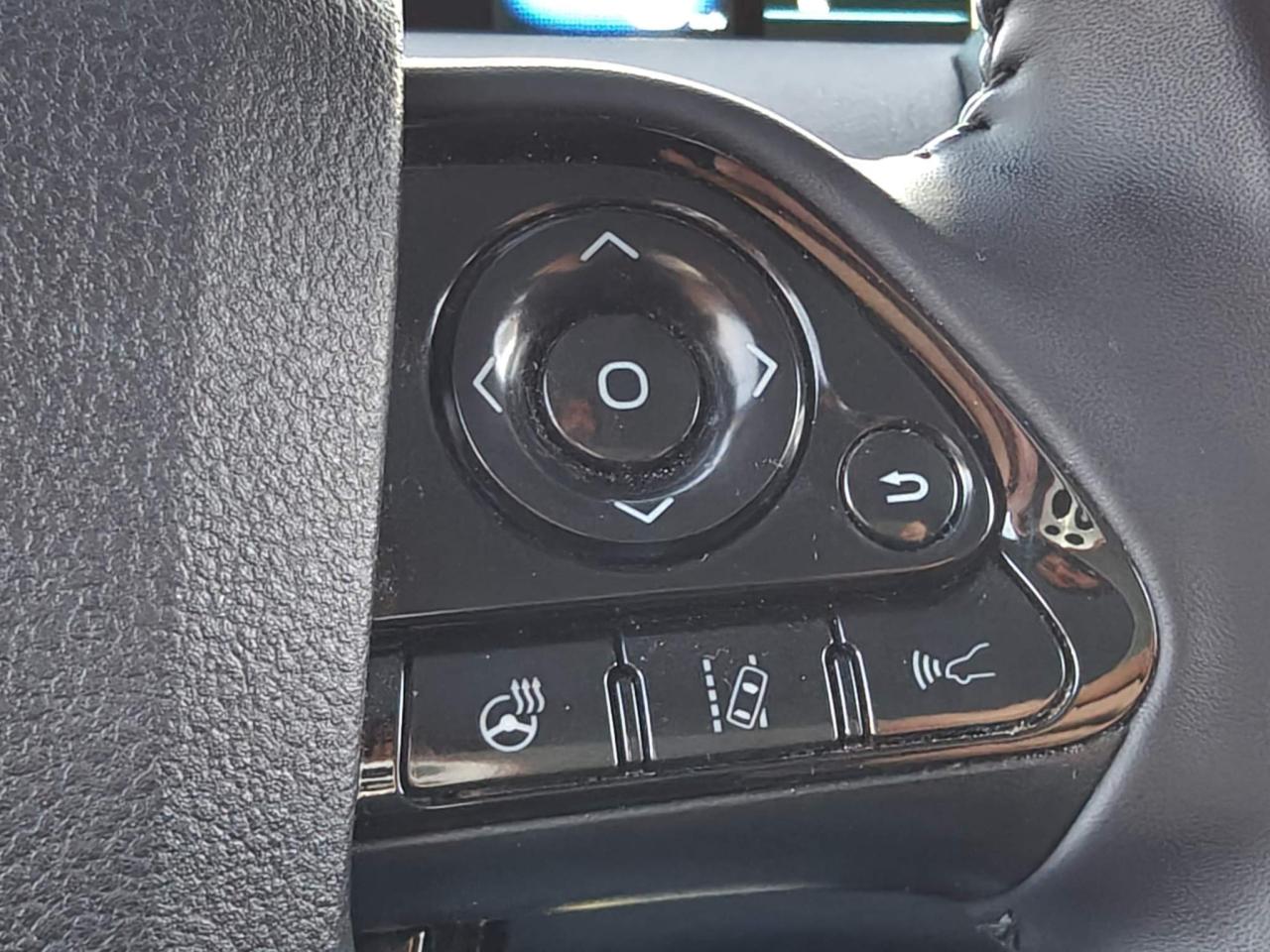 2021 Toyota Prius Prime Base 5dr Hatchback Photo