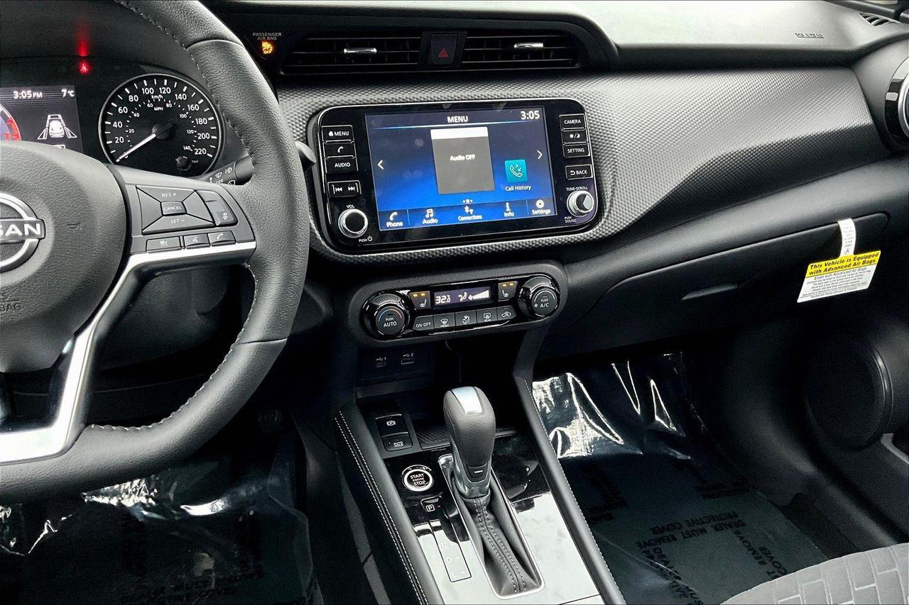 2025 Nissan Kicks Play SV 4dr Front-Wheel Drive Photo
