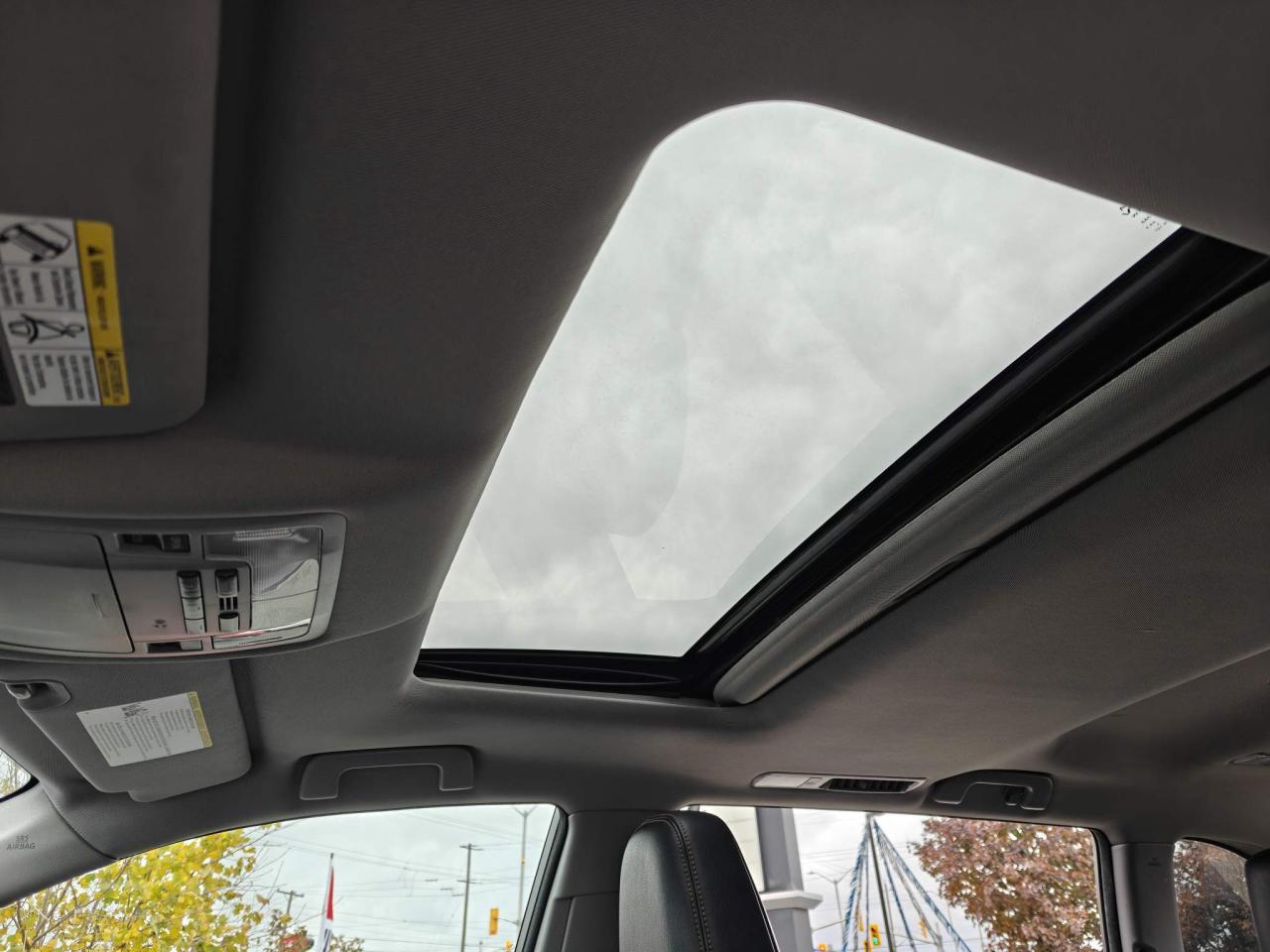 2017 Toyota Highlander XLE 4dr All-wheel Drive Photo