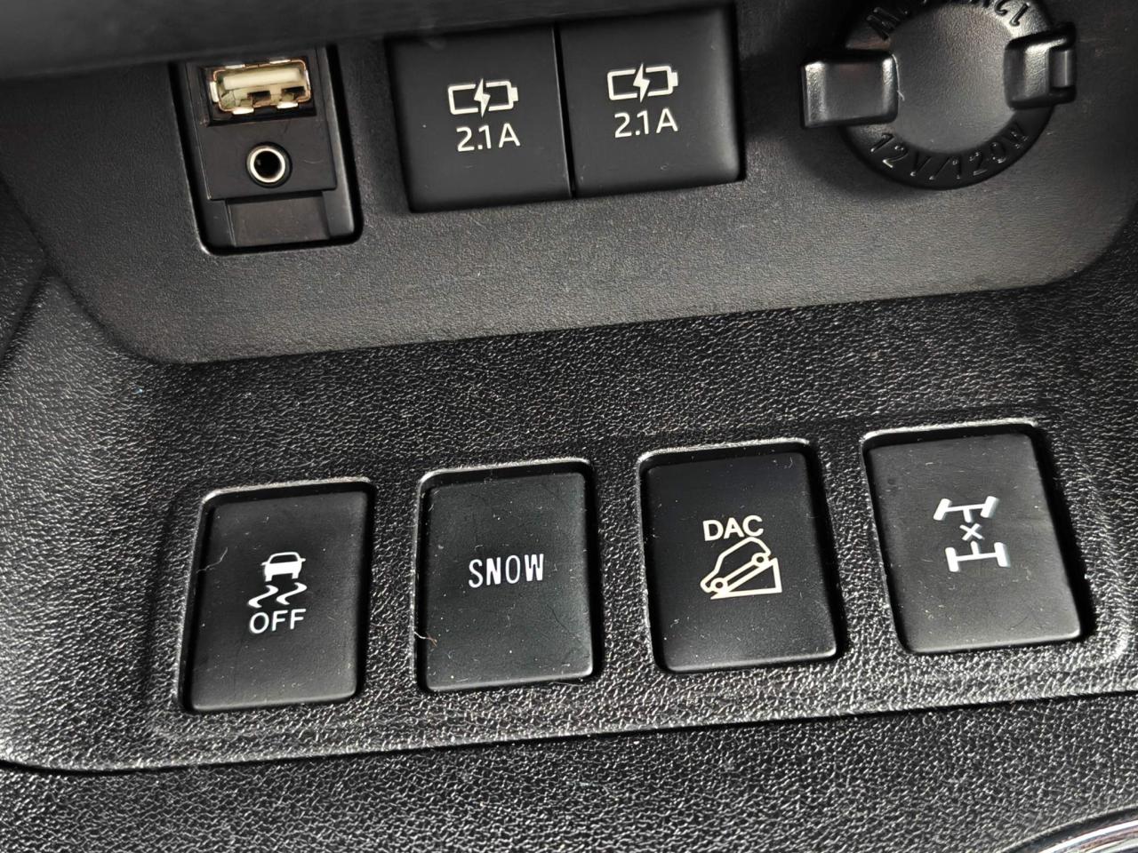 2017 Toyota Highlander XLE 4dr All-wheel Drive Photo