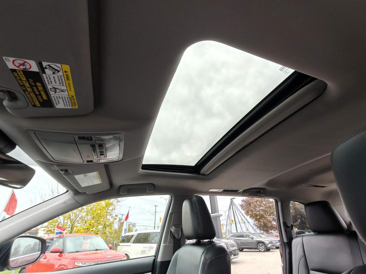 2017 Toyota Highlander XLE 4dr All-wheel Drive Photo