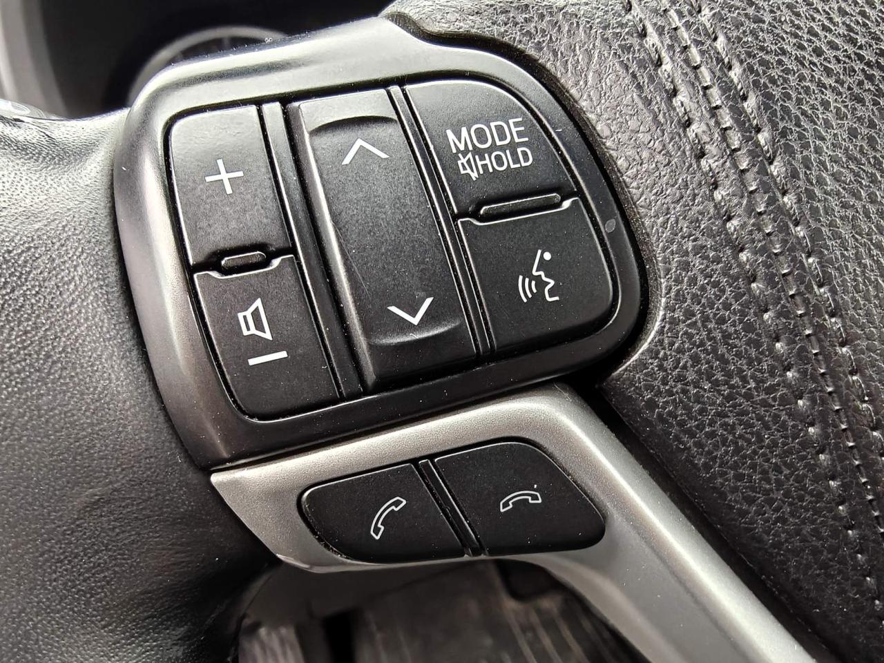 2017 Toyota Highlander XLE 4dr All-wheel Drive Photo