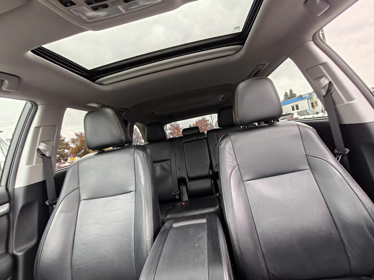 2017 Toyota Highlander XLE 4dr All-wheel Drive Photo