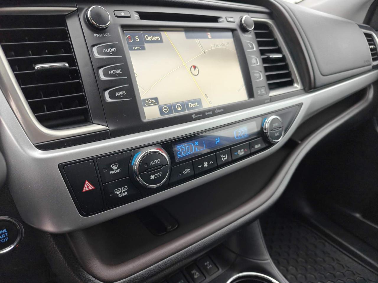 2017 Toyota Highlander XLE 4dr All-wheel Drive Photo